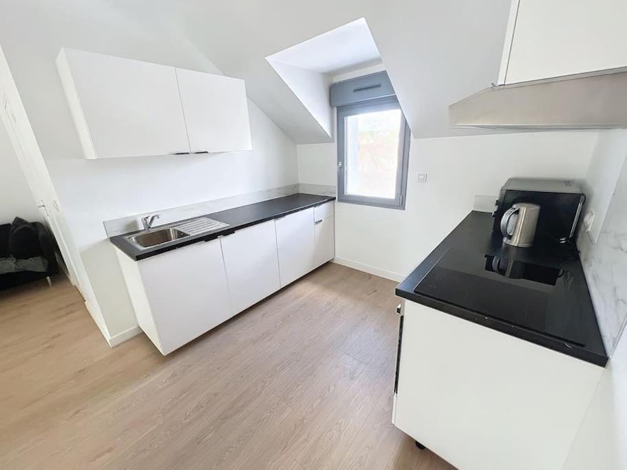 Appartement Neuf Proche Gare Margny-les-Compiegne Exteriör bild